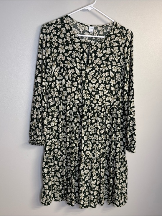 Old Navy Dresses & Skirts - Old Navy Black Floral Tiered Long-Sleeve Dress
